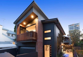 Luxurious New Farm house with pool & bathtub, Brisbane